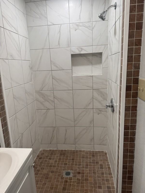 73 Gertrude Ave - Photo 7 of 11