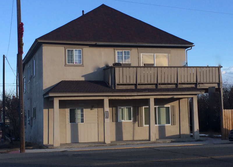 124 W Main St #2 - Photo 3 of 12