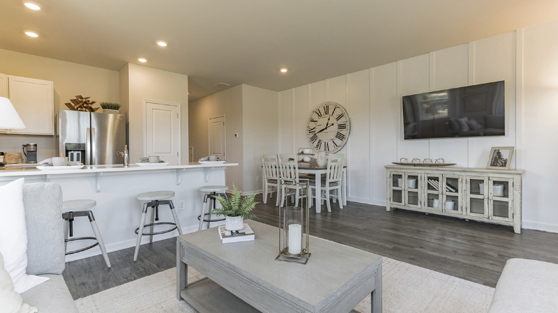 204 Hermosa Dr - Photo 3 of 11