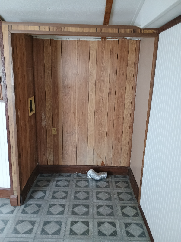 144 Se Guinevere Ct - Photo 3 of 17