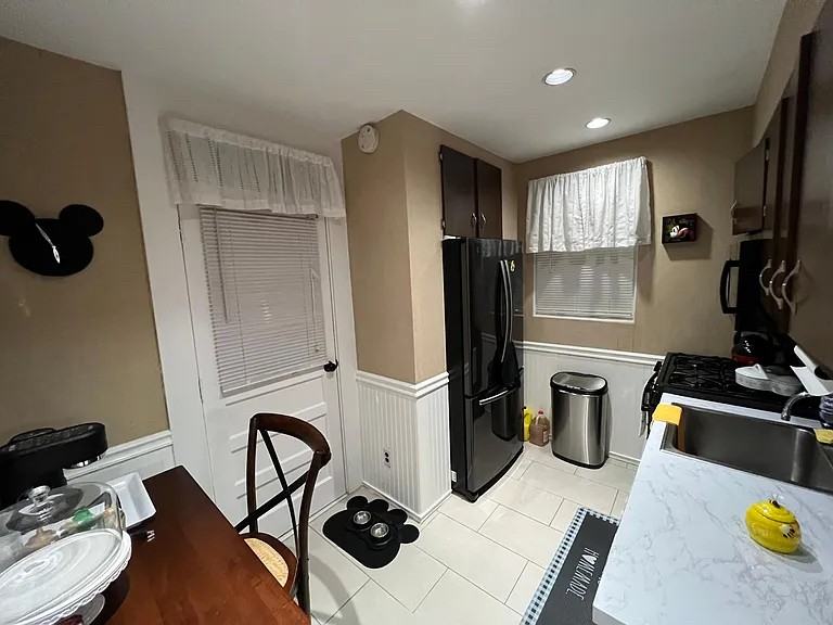 Logan Ave - Photo 5 of 15