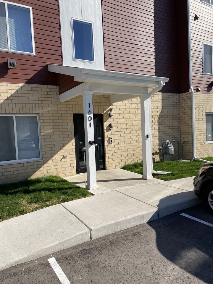 1601 N Windsor Ave #106 - Photo 2 of 22