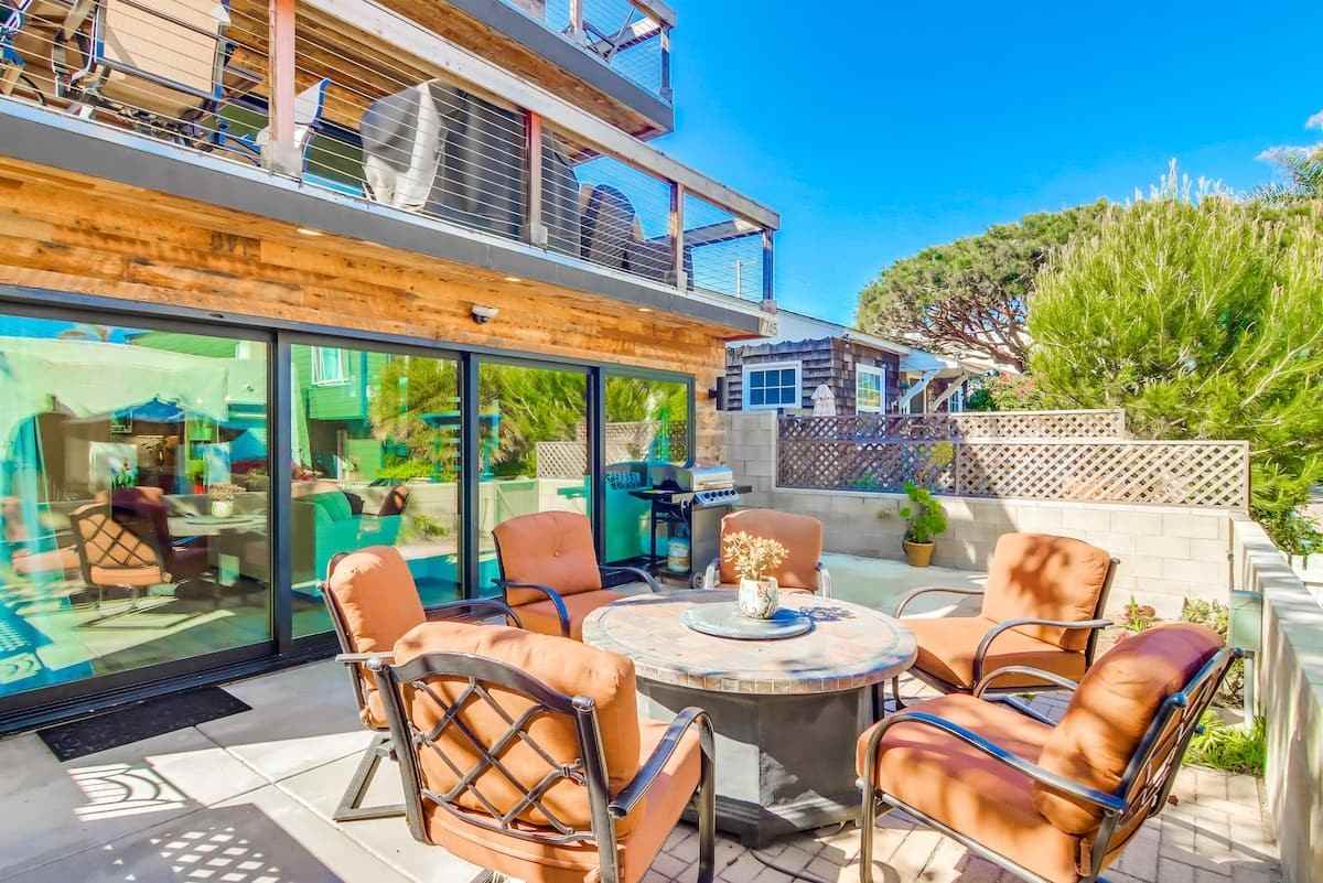 745 Island Ct #NA - Photo 3 of 28