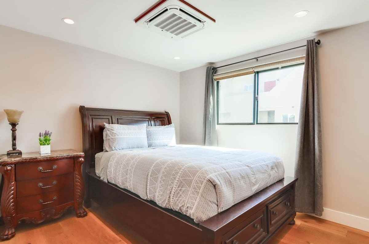 745 Island Ct #NA - Photo 6 of 28