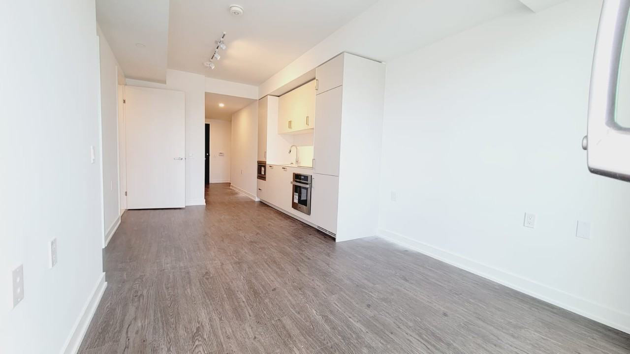 89 Queen Street East #3819 - Photo 2 of 12