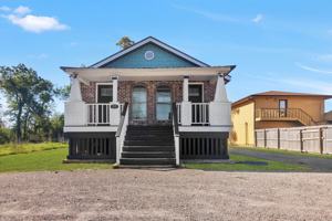 featured image of 3042 Opelousas St #A