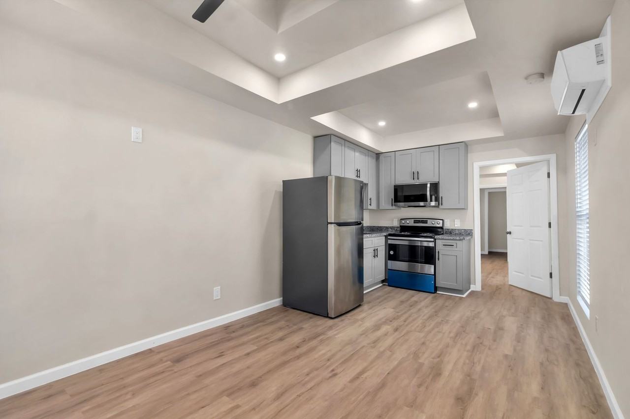 3042 Opelousas St #A - Photo 7 of 24