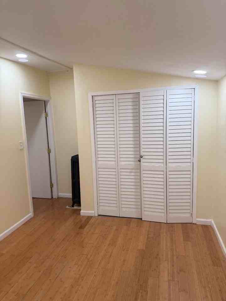 Carpenter Ave #2 - Photo 7 of 10