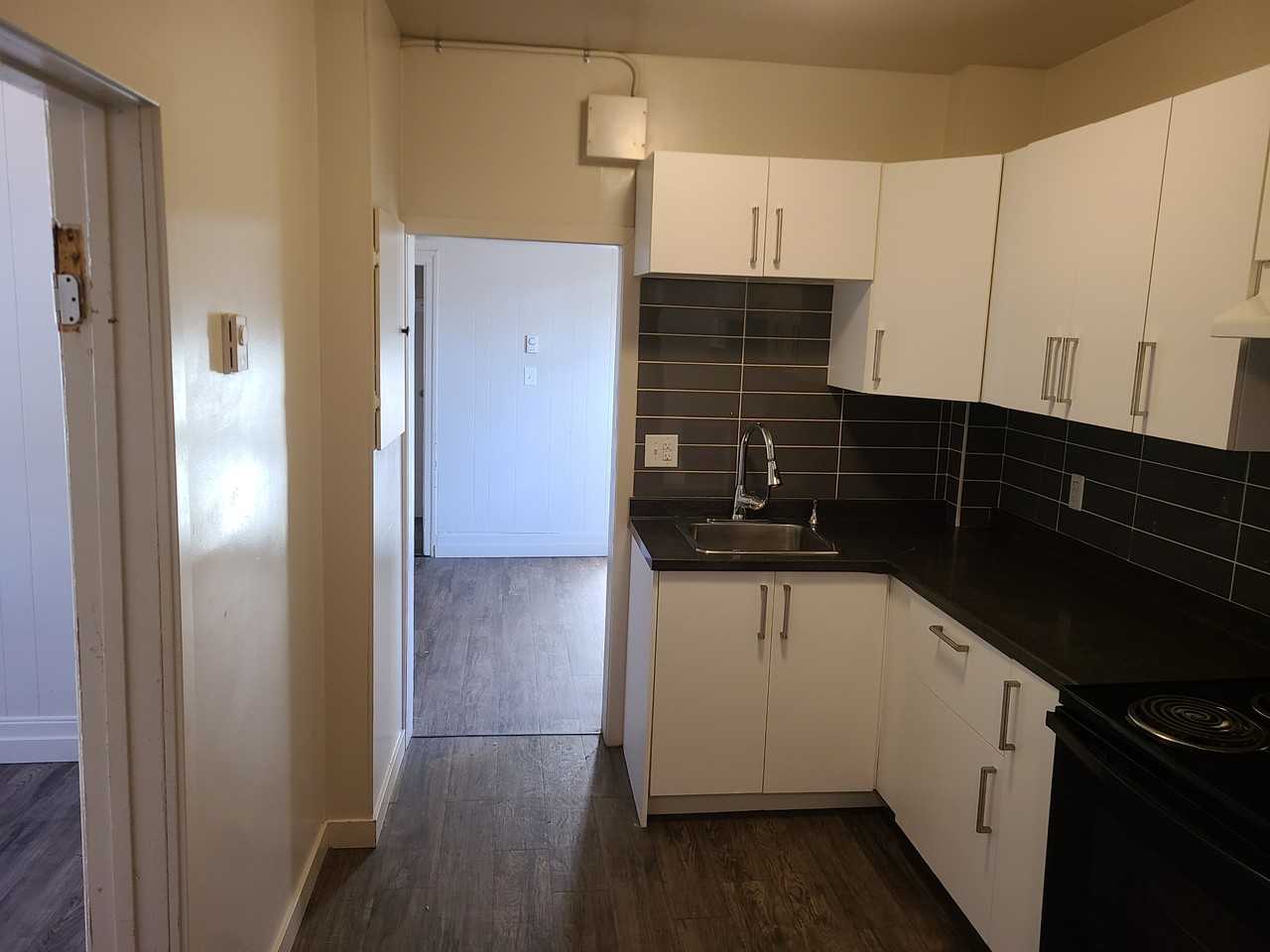 1574 - 1574 Logan Avenue #2 - Photo 2 of 11