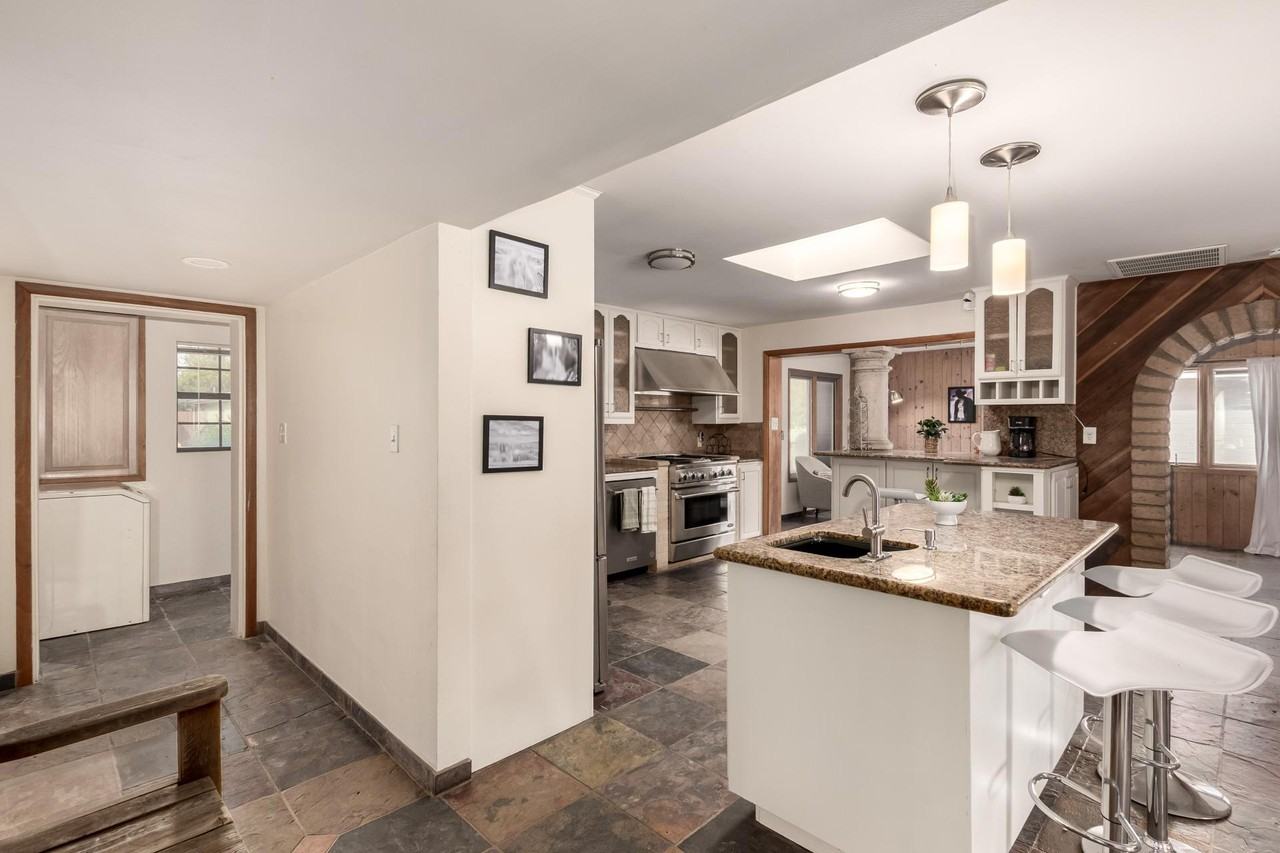 West Rancho Drive - Photo 3 of 12