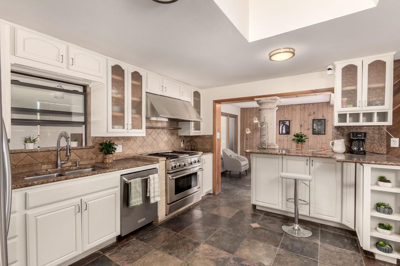 West Rancho Drive - Photo 5 of 12