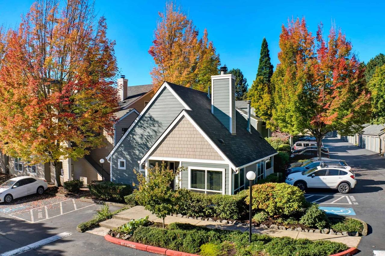 Hampton Ridge Apartments - Photo 3 of 29