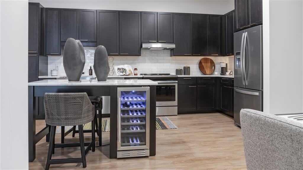 Hazel Southpark - Photo 6 of 52