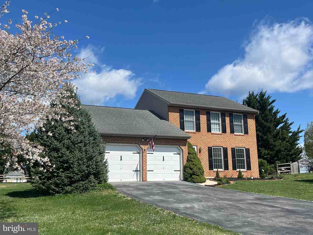 756 Michigan Dr - Photo 2 of 22