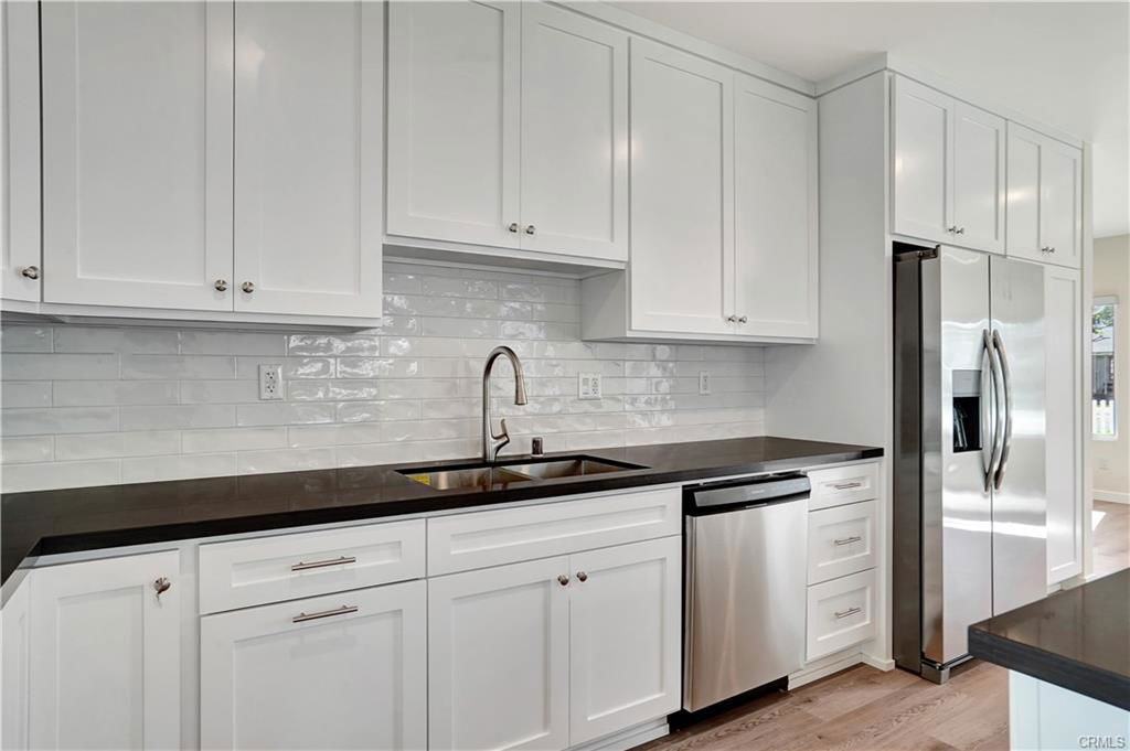 124 N Florence St - Photo 2 of 8