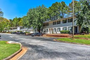 featured image of 3519 Creekview Pl #3519