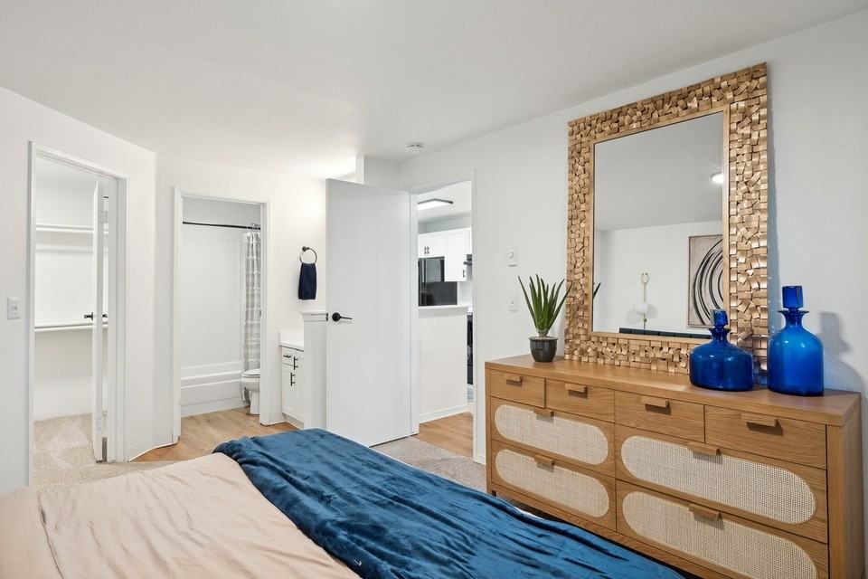 ReNew on James - Photo 4 of 38