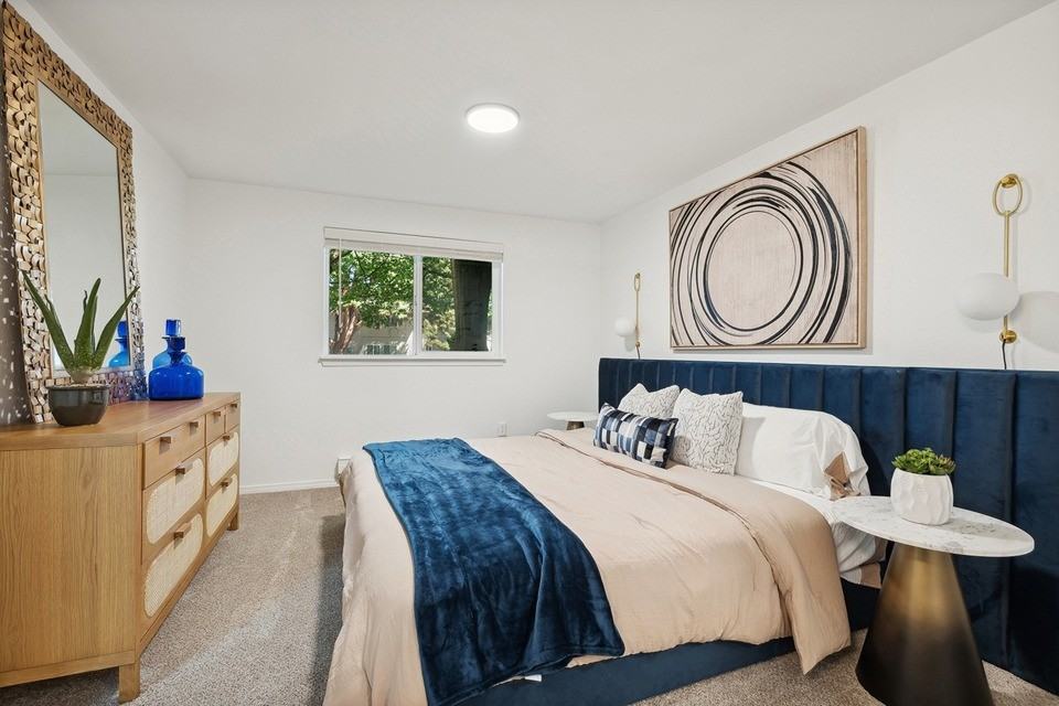 ReNew on James - Photo 5 of 38