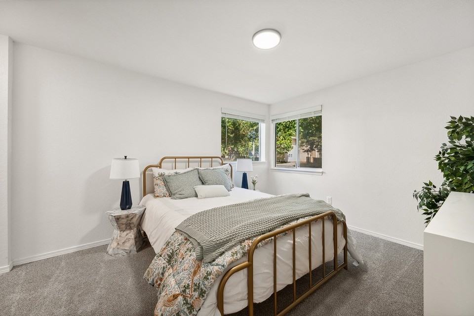 ReNew on James - Photo 6 of 38