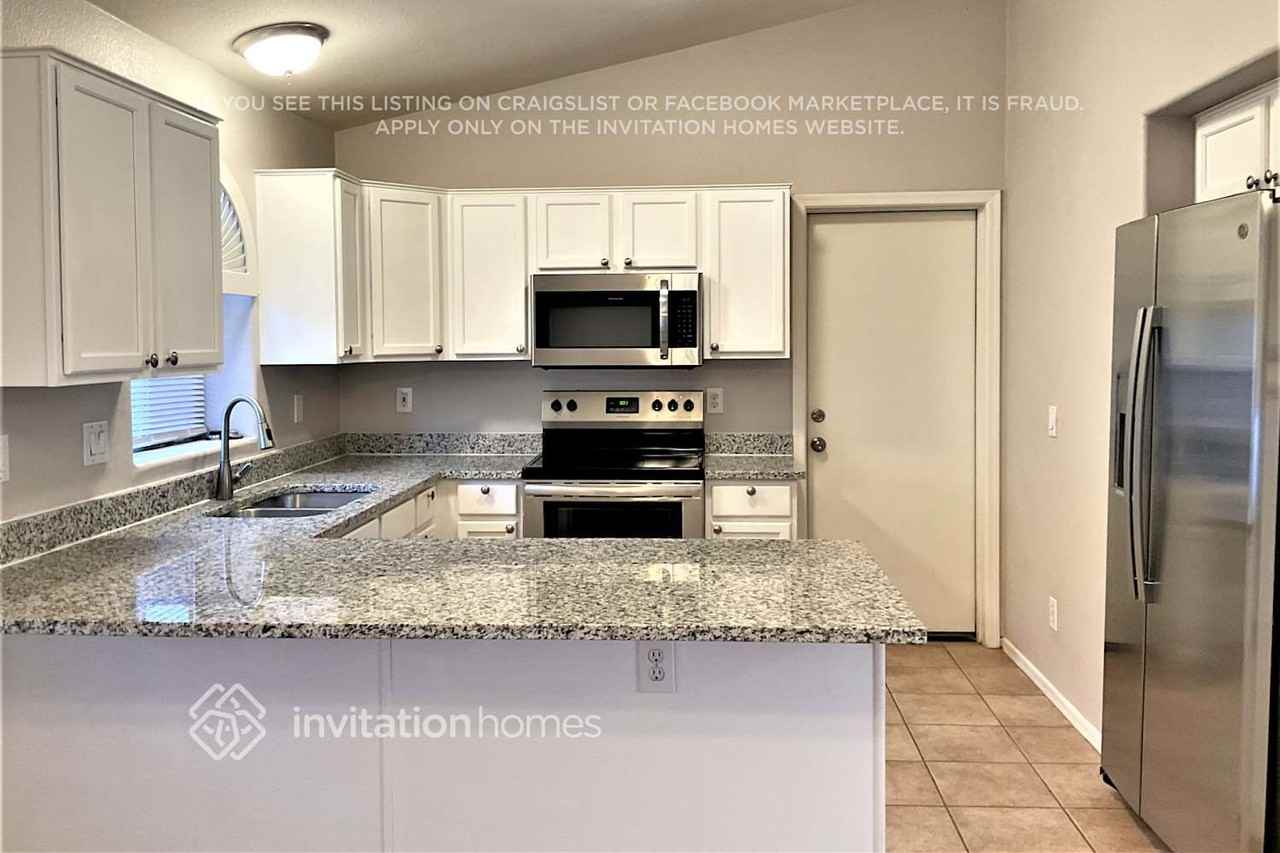 9811 E Olla Ave - Photo 4 of 12