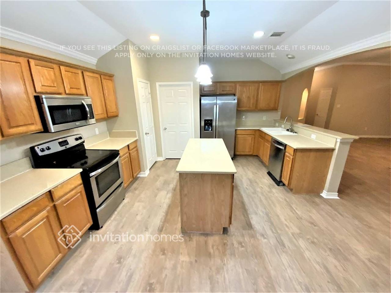 913 Sycamore St - Photo 3 of 13