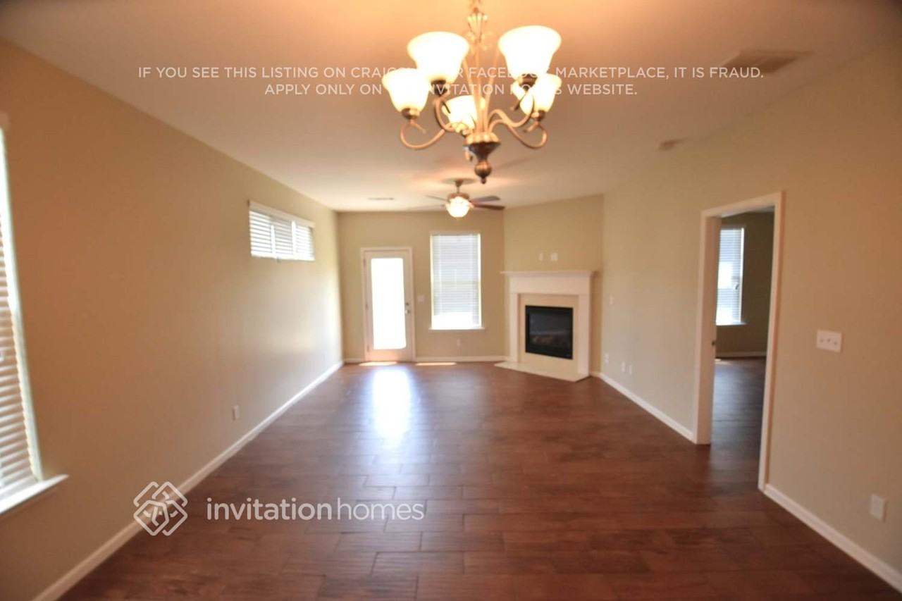 3755 Santa Rosa Way - Photo 2 of 6