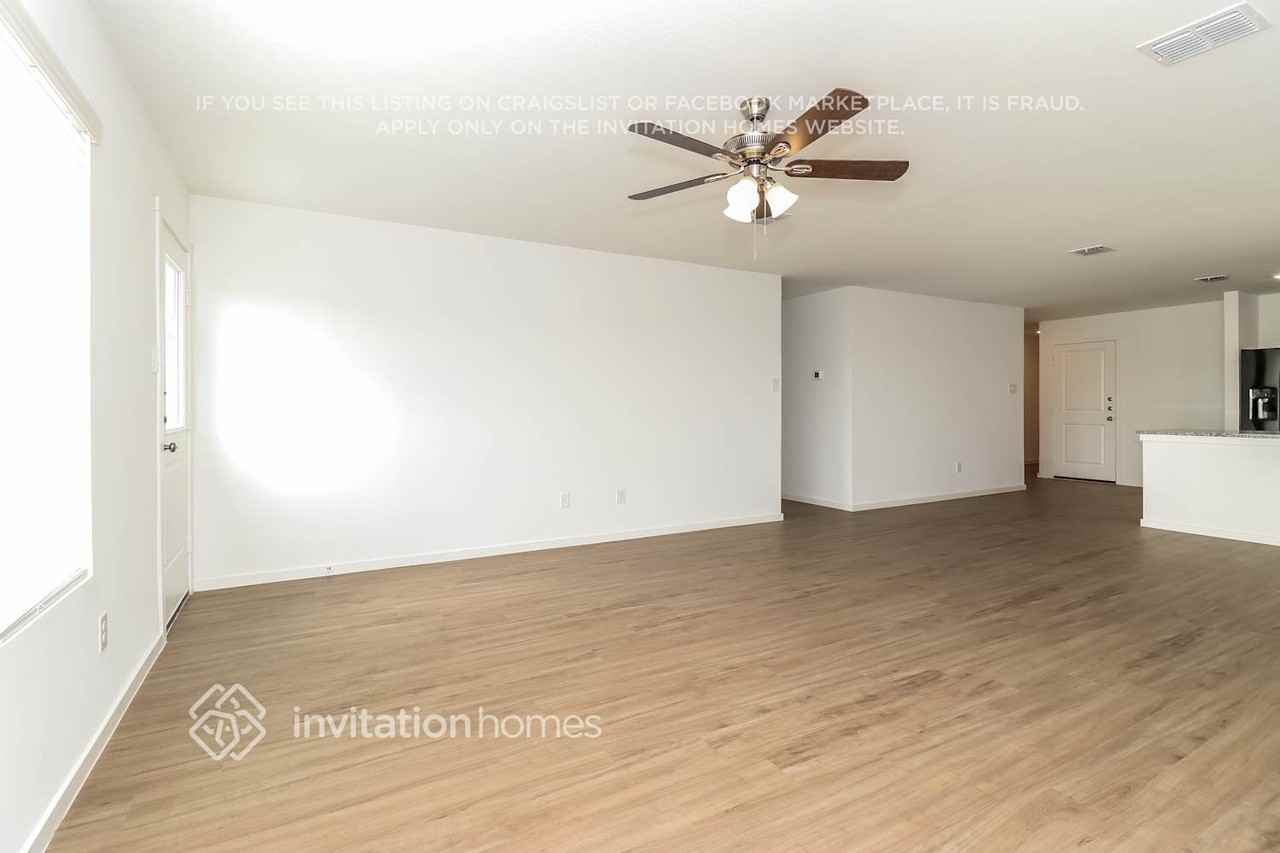 7216 Lazy Creek Rd - Photo 5 of 24