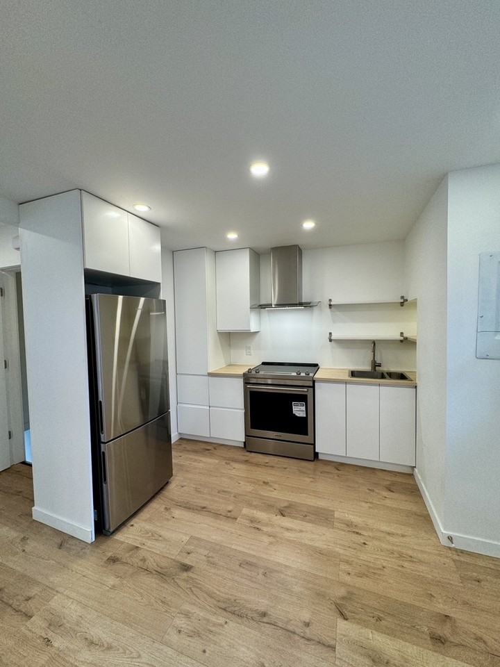 4531 Rue Saint-Dominique - Photo 2 of 22