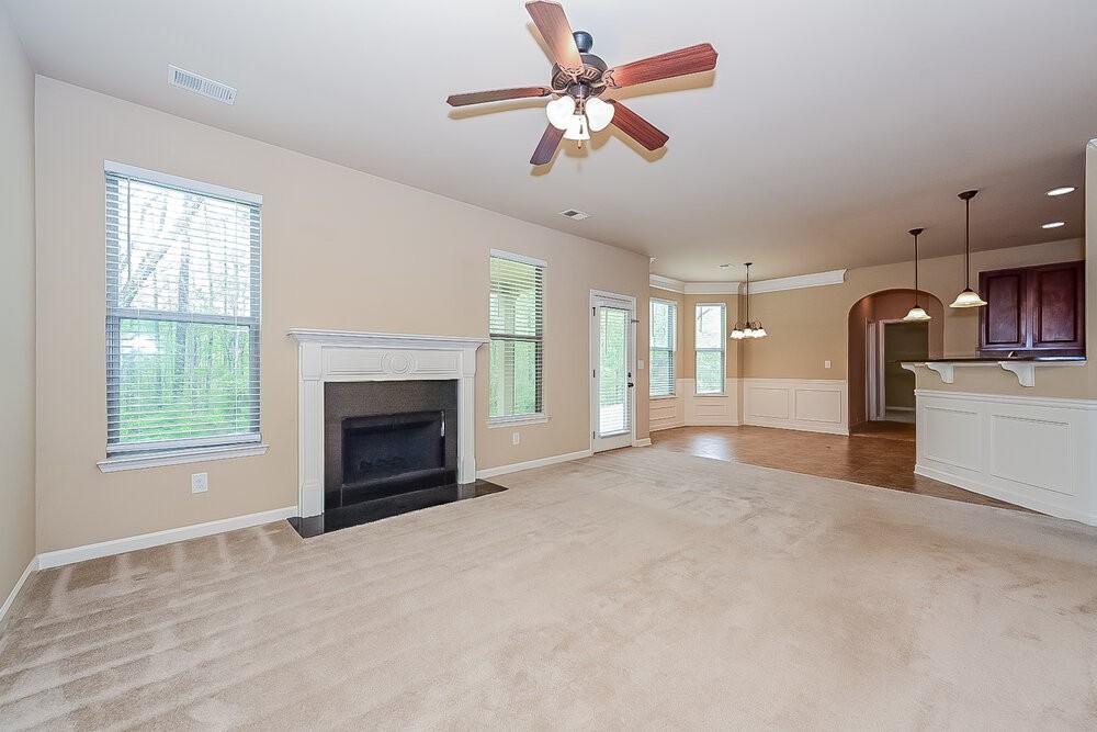 9105 Overlook Dr - Photo 4 of 17