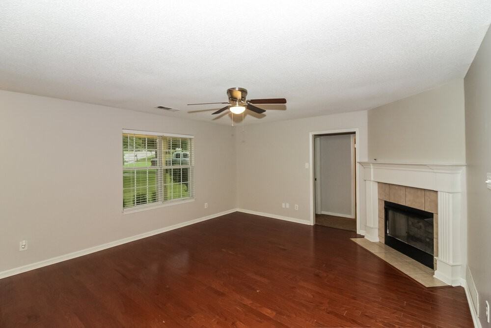 3412 Pendulum Dr E - Photo 3 of 17