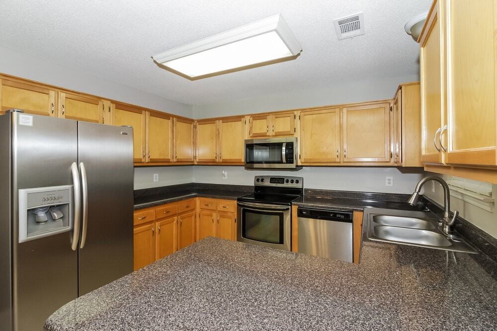 3412 Pendulum Dr E - Photo 7 of 17