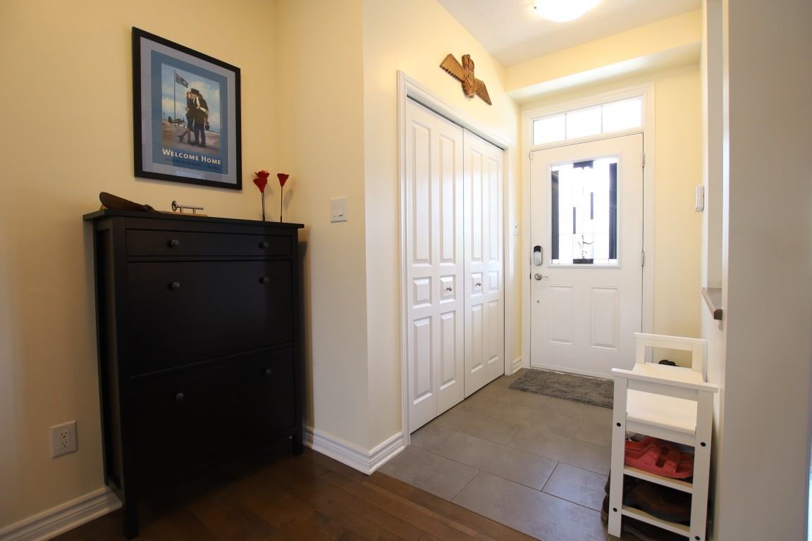 683 Birchland Cres - Photo 2 of 50