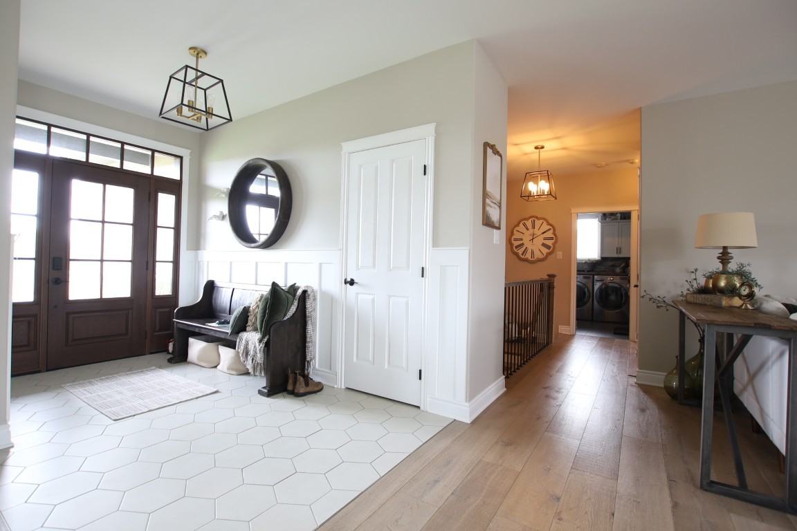 307 Ashton Creek Cres - Photo 3 of 50