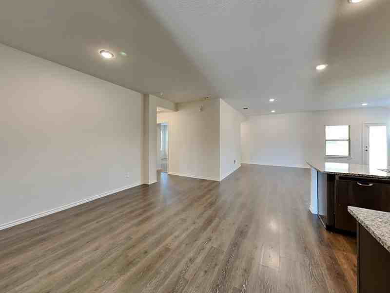 2909 Menguita St - Photo 6 of 25