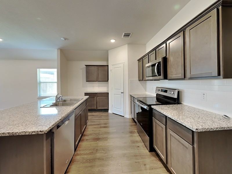 2909 Menguita St - Photo 7 of 25