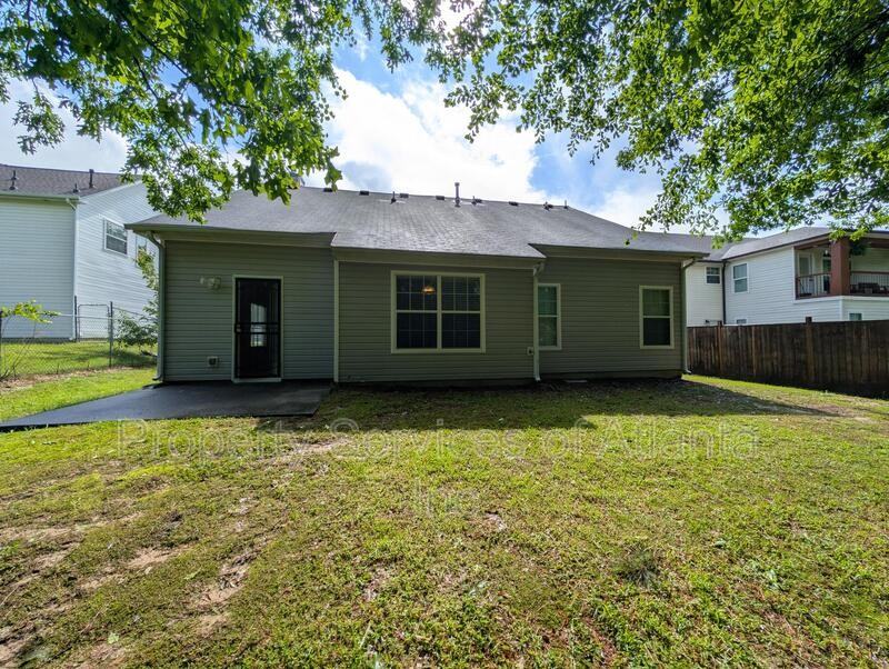 2047 Mulberry Ln - Photo 2 of 19
