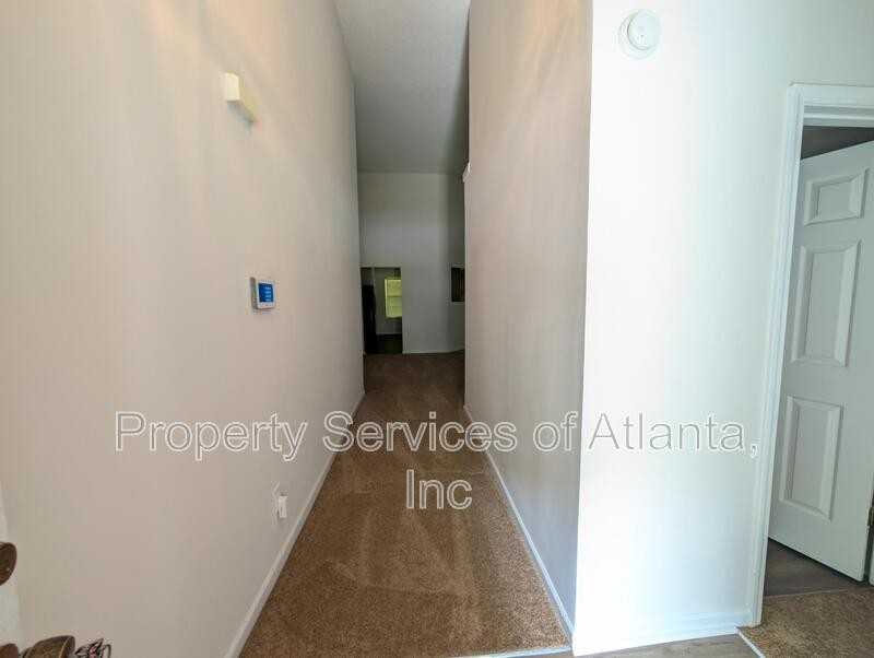 2047 Mulberry Ln - Photo 3 of 19