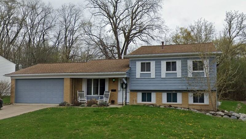 243 Randall Dr - Photo 2 of 23