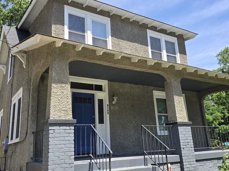 2103 Ingram Ave - Photo 2 of 19