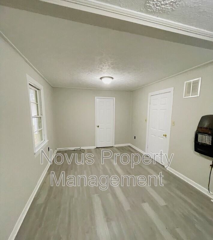 110 Austin Cir - Photo 5 of 16
