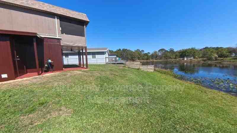 360 1st Ave N - Photo 4 of 16