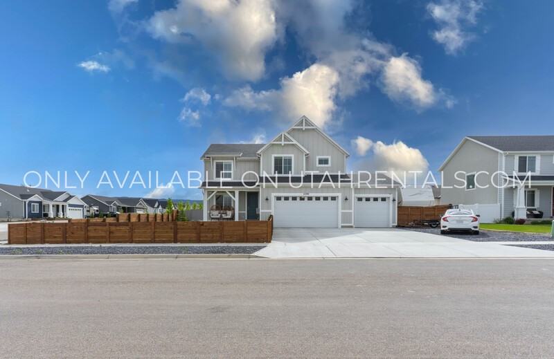 2599 Se - Photo 2 of 35