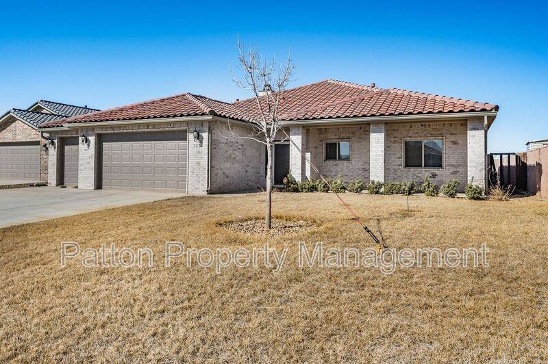 1302 Riesling Way - Photo 2 of 20