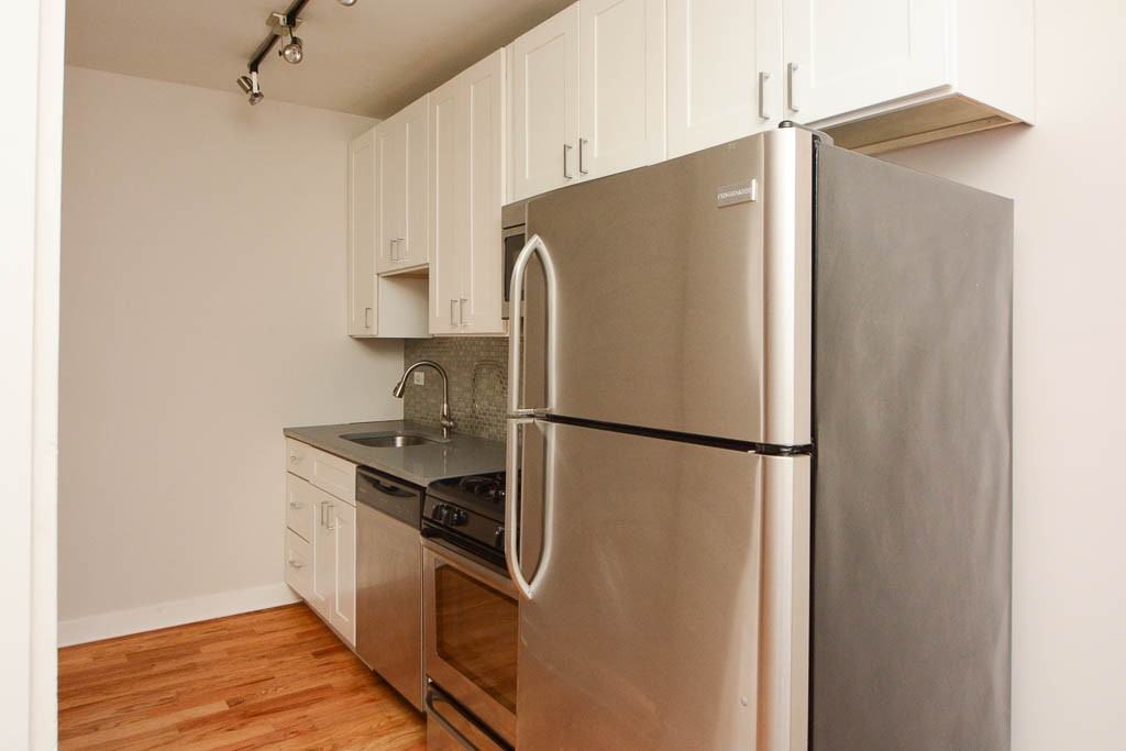 2420 N Kedzie Blvd #212 - Photo 2 of 20