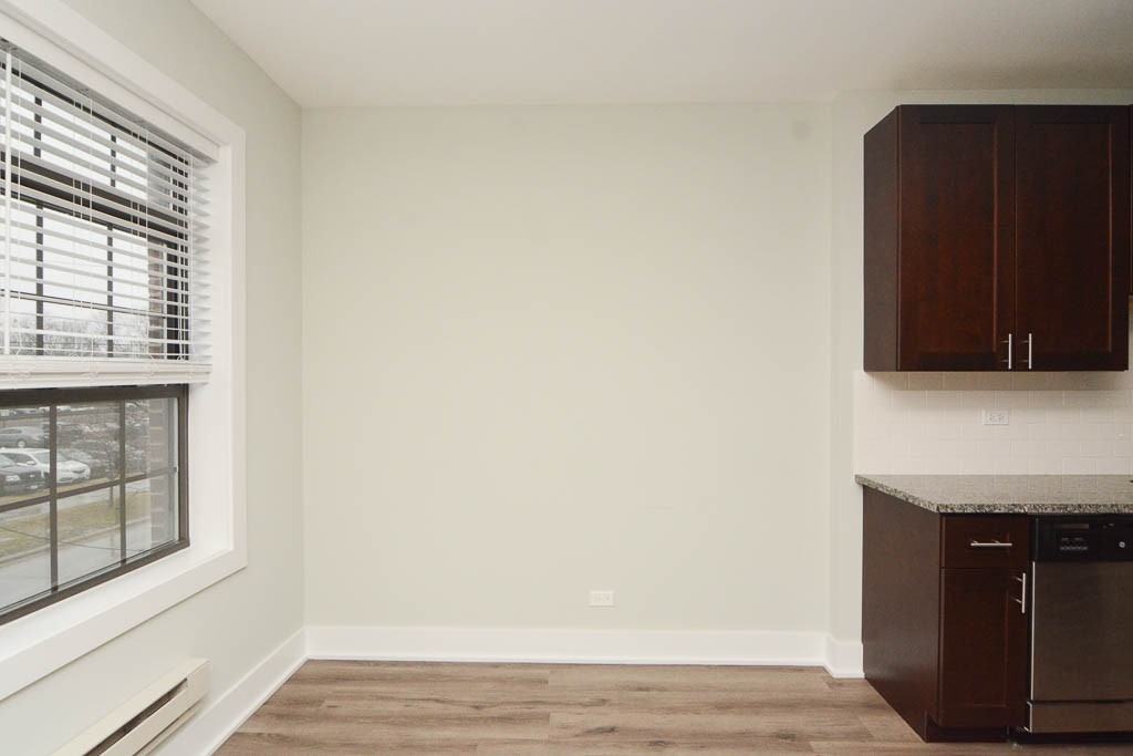 725 St Johns Ave #03 - Photo 6 of 21