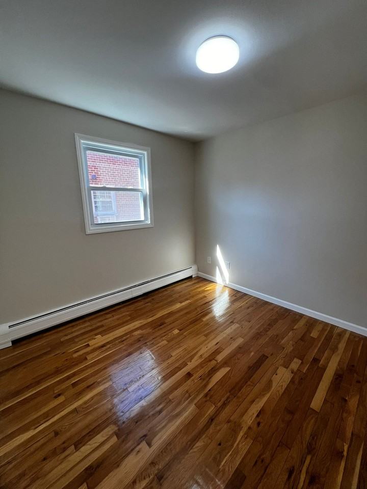 Logan Ave - Photo 5 of 10