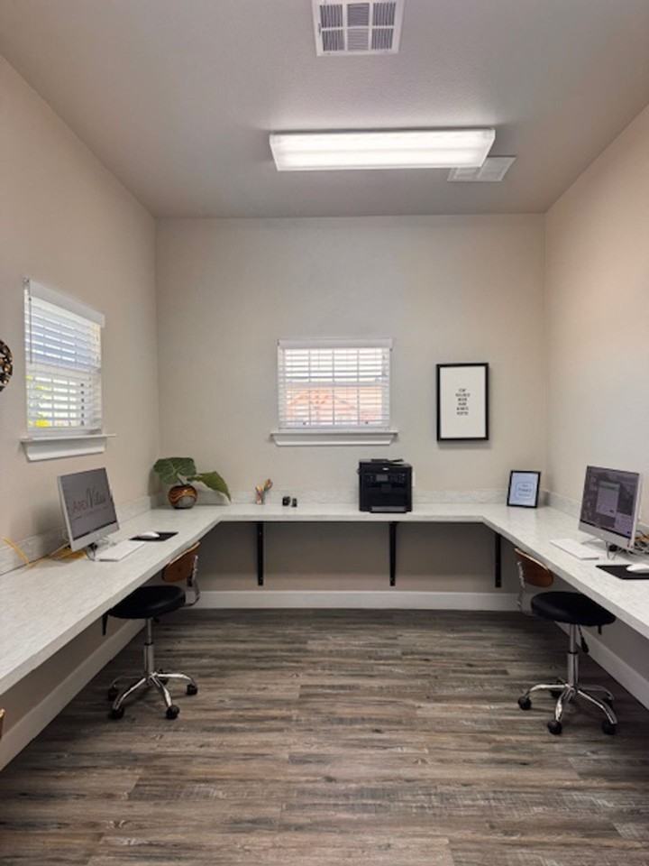 Apex Villas - Photo 5 of 39