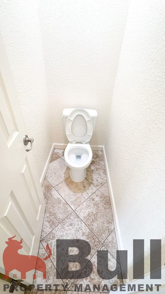 1125 Evergreen Court - Photo 7 of 27