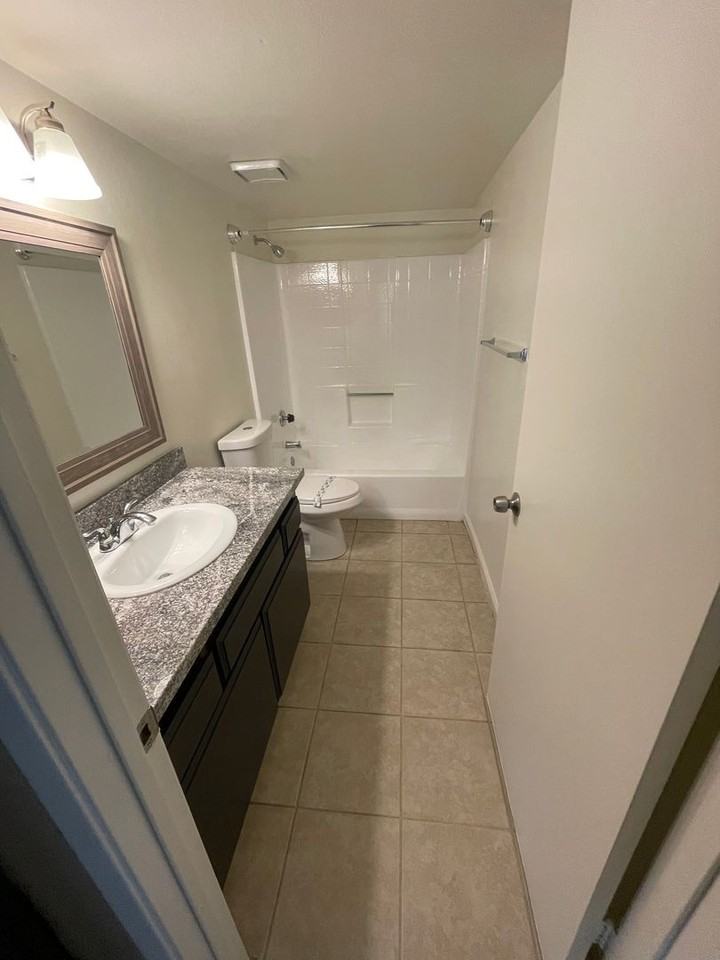 Shadow Ridge Apartments - Photo 3 of 44