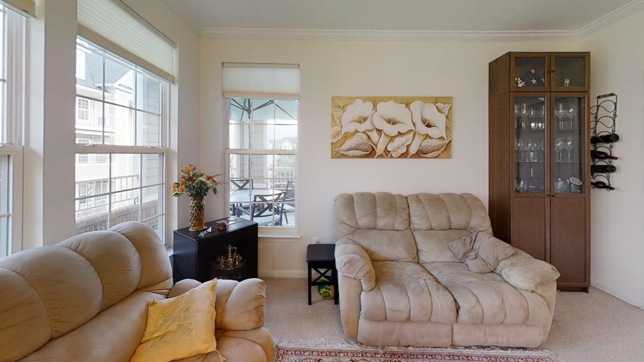 2700 Bellforest Ct #304 (VA) - Photo 3 of 29